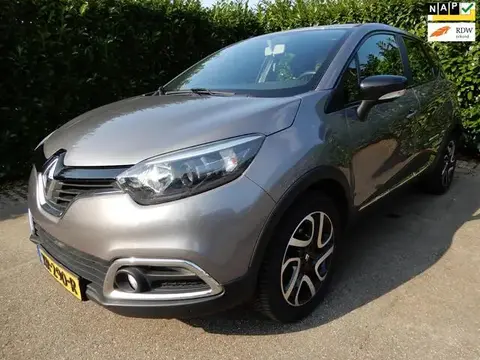 Used RENAULT CAPTUR Petrol 2016 Ad 