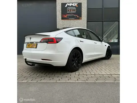 Used TESLA MODEL 3 Electric 2023 Ad 