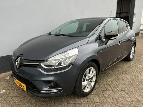 Used RENAULT CLIO Petrol 2017 Ad 