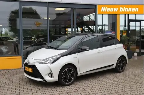 Used TOYOTA YARIS Hybrid 2017 Ad 