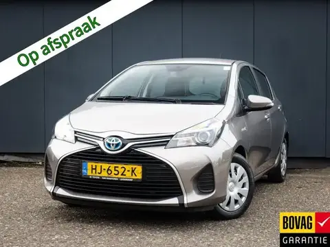 Used TOYOTA YARIS Hybrid 2015 Ad 