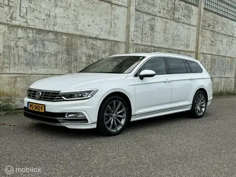 Used VOLKSWAGEN PASSAT Petrol 2017 Ad 