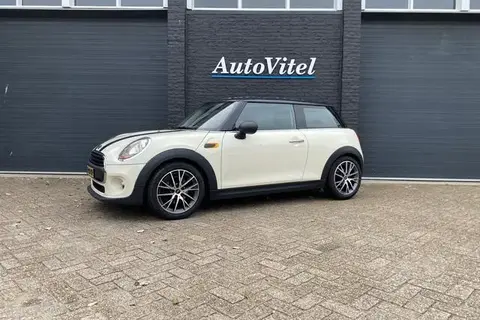 Used MINI ONE Petrol 2016 Ad 