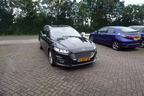 Used FORD MONDEO Hybrid 2021 Ad 