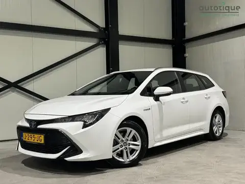 Used TOYOTA COROLLA Hybrid 2020 Ad 