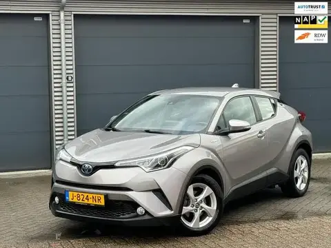 Used TOYOTA C-HR Hybrid 2019 Ad 