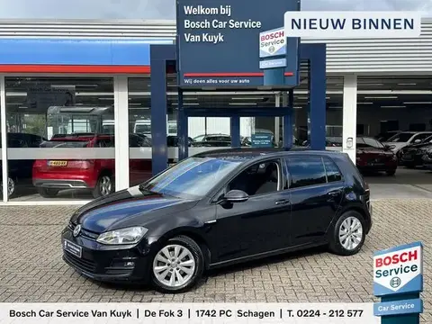 Used VOLKSWAGEN GOLF Petrol 2016 Ad 