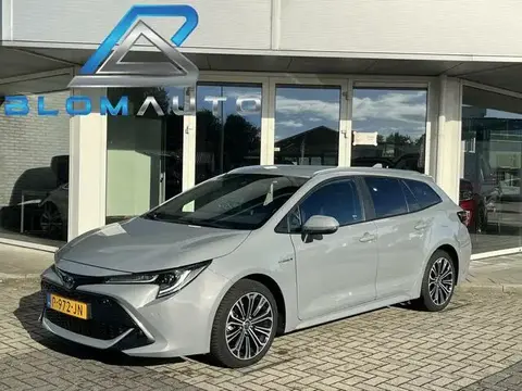 Used TOYOTA COROLLA Hybrid 2022 Ad 