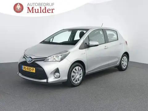 Used TOYOTA YARIS Hybrid 2016 Ad 