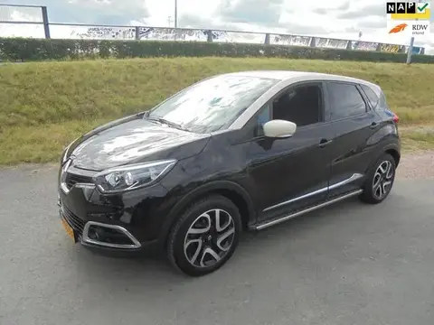 Used RENAULT CAPTUR Petrol 2017 Ad 