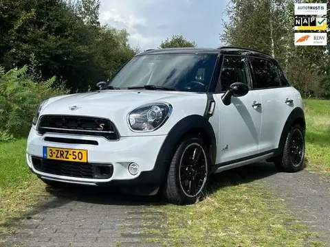 Annonce MINI COUNTRYMAN Essence 2015 d'occasion 