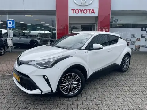 Used TOYOTA C-HR Hybrid 2021 Ad 