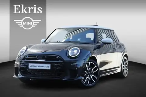 Used MINI COOPER Petrol 2024 Ad 