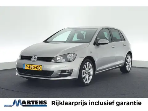 Used VOLKSWAGEN GOLF Petrol 2017 Ad 