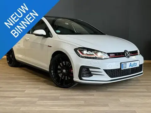 Used VOLKSWAGEN GOLF Petrol 2018 Ad 