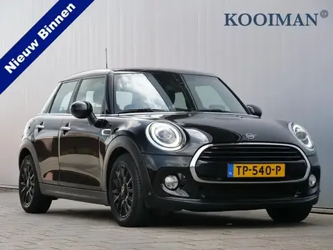 Used MINI COOPER Petrol 2018 Ad 