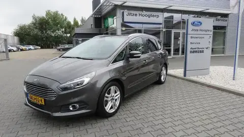 Used FORD S-MAX Petrol 2016 Ad 