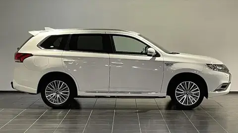 Used MITSUBISHI OUTLANDER Hybrid 2019 Ad 