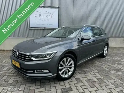 Used VOLKSWAGEN PASSAT Petrol 2015 Ad 