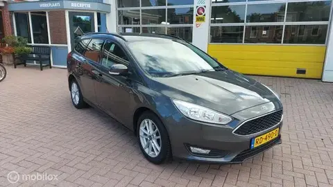 Annonce FORD FOCUS Essence 2017 d'occasion 