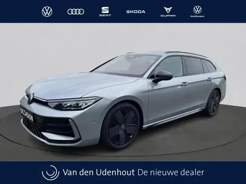 Annonce VOLKSWAGEN PASSAT Essence 2024 d'occasion 