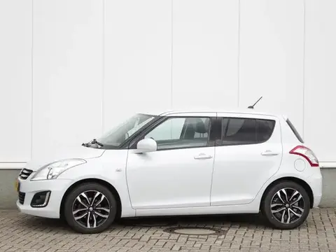 Used SUZUKI SWIFT Petrol 2015 Ad 