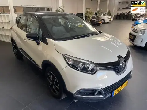 Used RENAULT CAPTUR Petrol 2015 Ad 