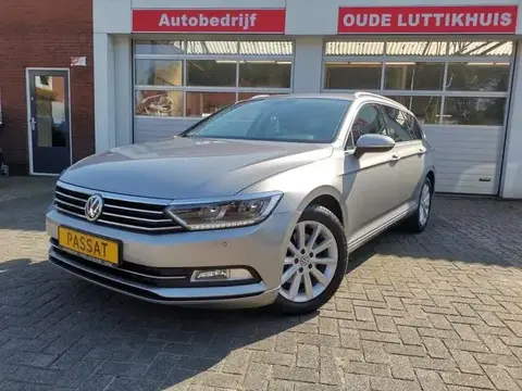 Annonce VOLKSWAGEN PASSAT Essence 2015 d'occasion 