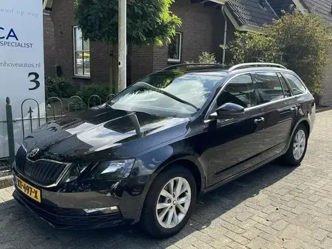 Used SKODA OCTAVIA Petrol 2019 Ad 