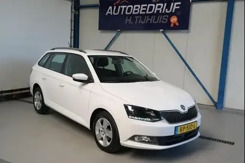 Annonce SKODA FABIA Essence 2018 d'occasion 