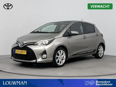 Used TOYOTA YARIS Hybrid 2015 Ad 