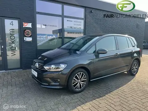 Used VOLKSWAGEN GOLF Petrol 2016 Ad 