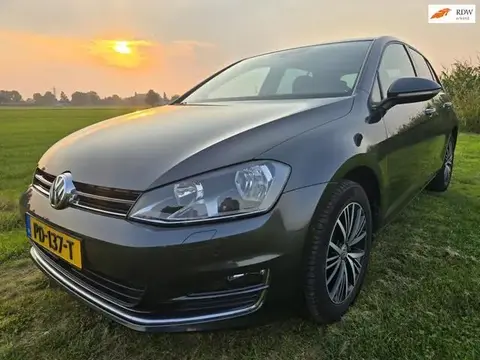 Used VOLKSWAGEN GOLF Petrol 2016 Ad 