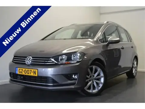 Used VOLKSWAGEN GOLF Petrol 2015 Ad 