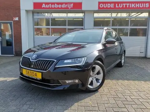 Annonce SKODA SUPERB Essence 2018 d'occasion 