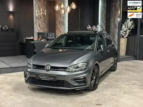 Used VOLKSWAGEN GOLF Petrol 2018 Ad 