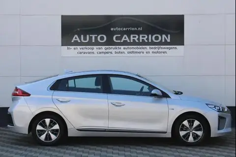 Used HYUNDAI IONIQ Hybrid 2017 Ad 