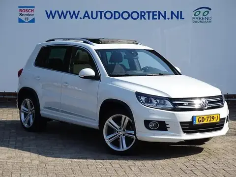 Used VOLKSWAGEN TIGUAN Petrol 2015 Ad 