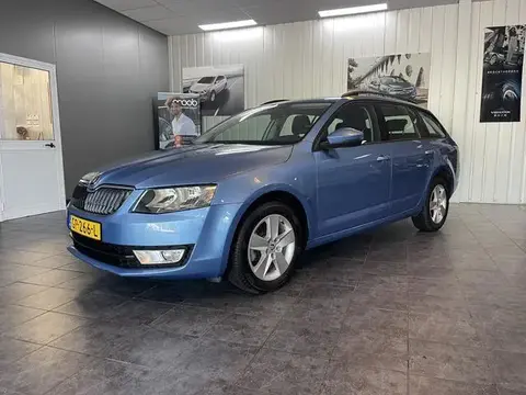 Used SKODA OCTAVIA Petrol 2015 Ad 