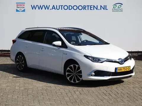 Used TOYOTA AURIS Hybrid 2015 Ad 