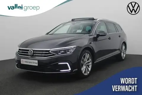 Used VOLKSWAGEN PASSAT Hybrid 2021 Ad 