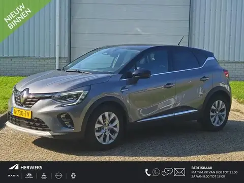 Used RENAULT CAPTUR Hybrid 2021 Ad 