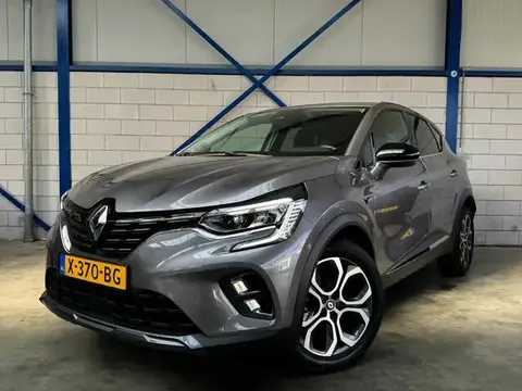 Used RENAULT CAPTUR Hybrid 2021 Ad 