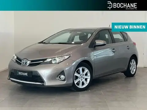 Used TOYOTA AURIS Hybrid 2015 Ad 