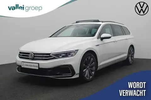 Used VOLKSWAGEN PASSAT Hybrid 2021 Ad 