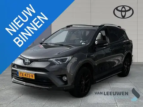 Used TOYOTA RAV4 Hybrid 2018 Ad 