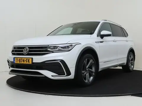 Used VOLKSWAGEN TIGUAN Petrol 2023 Ad 