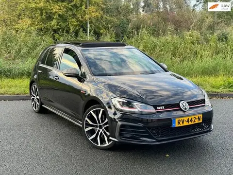 Used VOLKSWAGEN GOLF Petrol 2017 Ad 