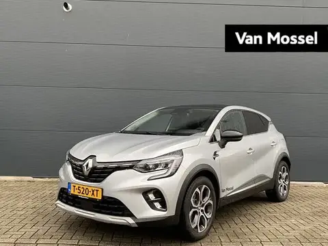 Used RENAULT CAPTUR Hybrid 2023 Ad 