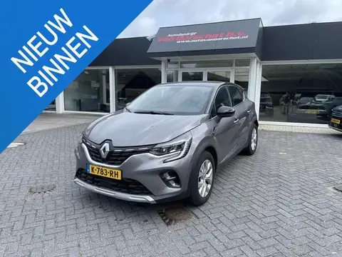 Used RENAULT CAPTUR Hybrid 2021 Ad 